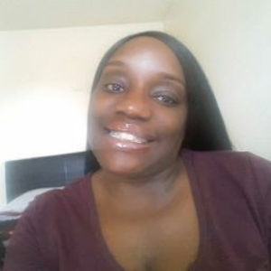 Meet your Posher, Elise